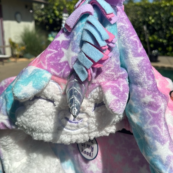 NWT Girls Robe with unicorn hood - Picture 4 of 4